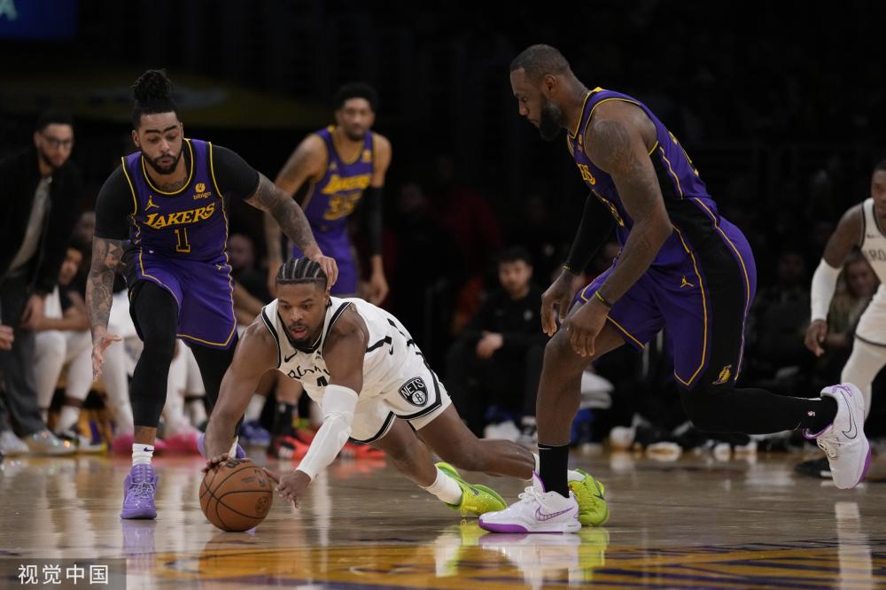 于两家豪门 于两家豪门