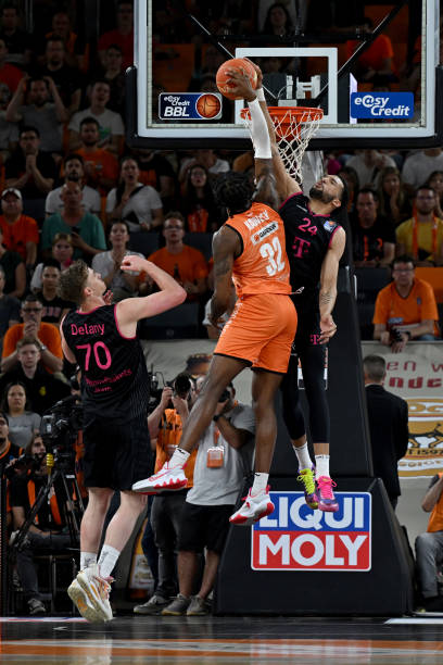 持这样的强 持这样的强